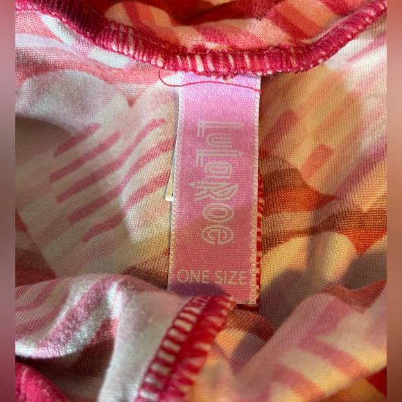 Valentine's Day Heart Print Leggings - Picture 4 of 4